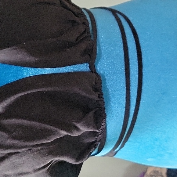 Zara small crop top - Picture 4 of 6